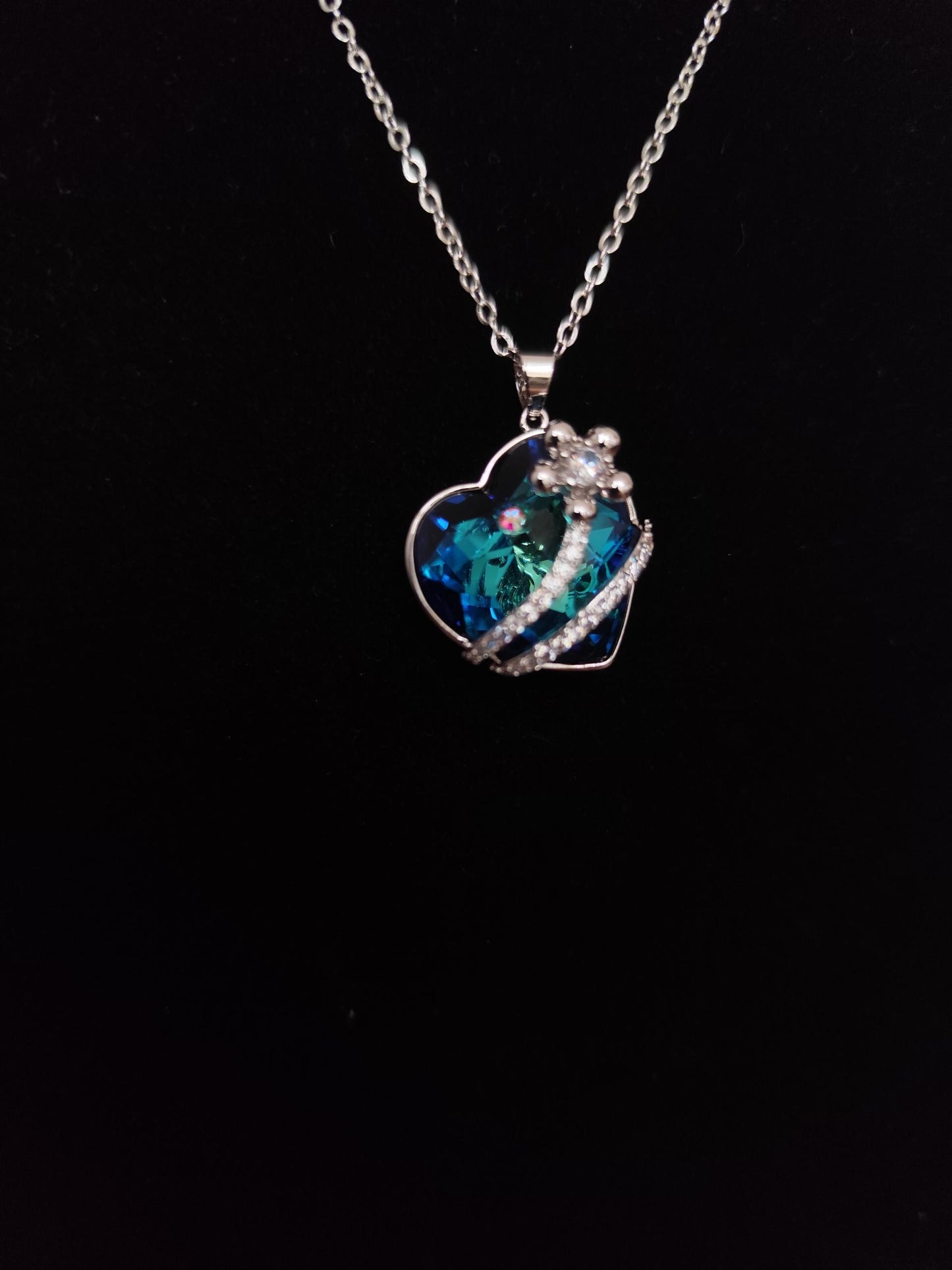 Ocean Heart Flower Crystal Necklace Silver 925 – Romantic Blue Crystal Pendant