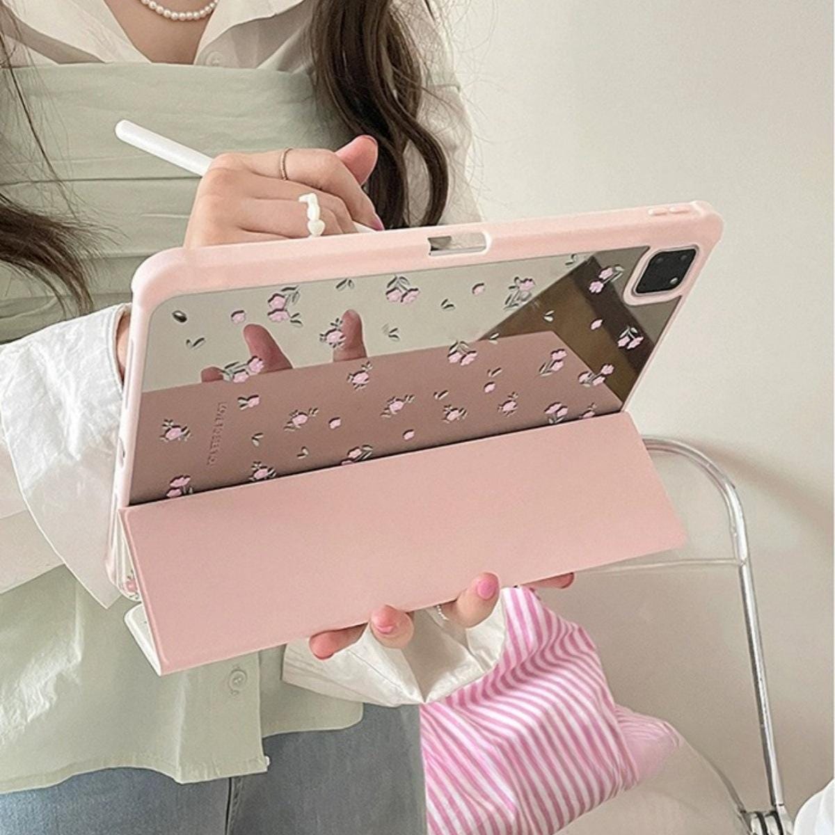 Floral Tri-Fold iPad Case